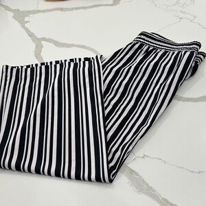 New York & Company Monochrome Striped Wide Leg Pants